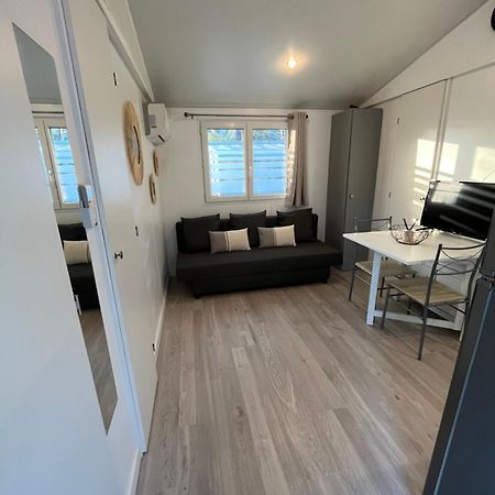 Mobil-Home Camping Oasis Рокбрюн-сюр-Аржан Экстерьер фото